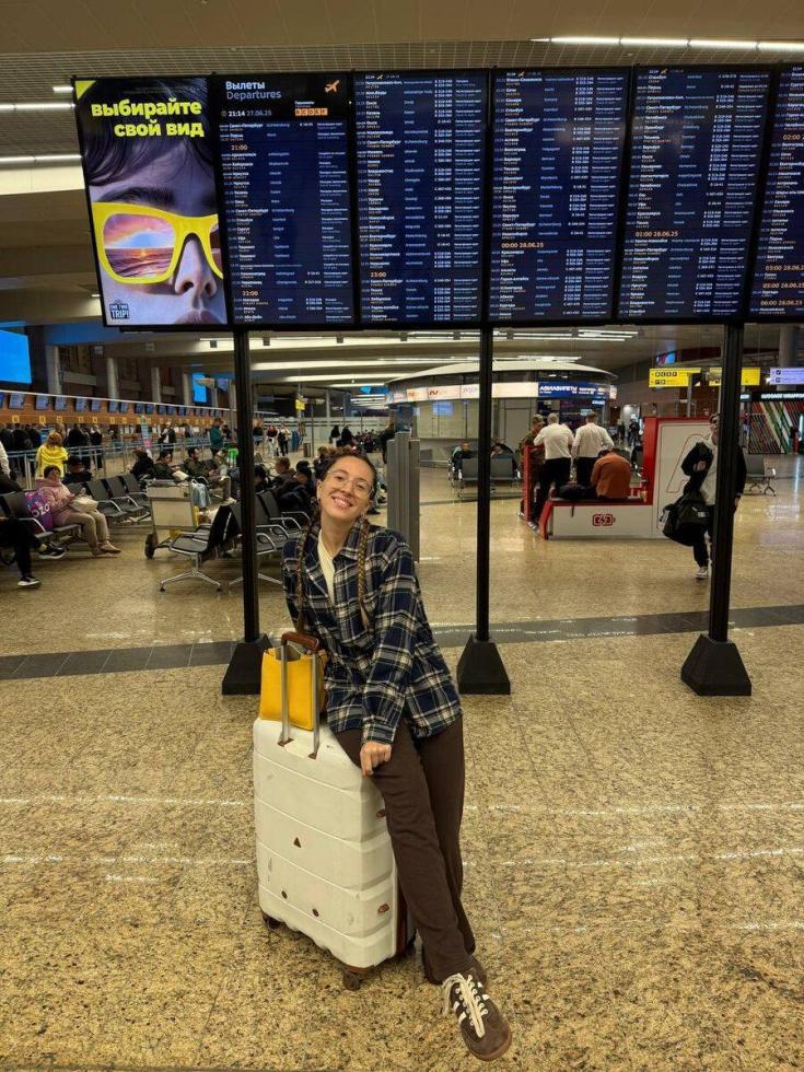 Ну что, ребята 🤍
Счастливо оставаться, я полетела навстречу сибирскому воздуху, лету и отдыху ☀️